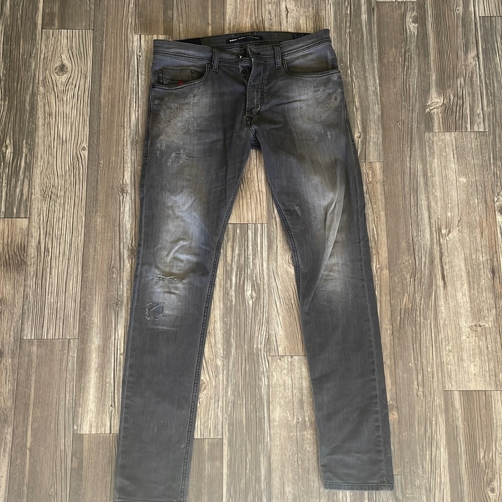 BRAND NEW Diesel Jeans. Grey. W 30 L 32 Slim-Carrott Stretch. Never Worn.